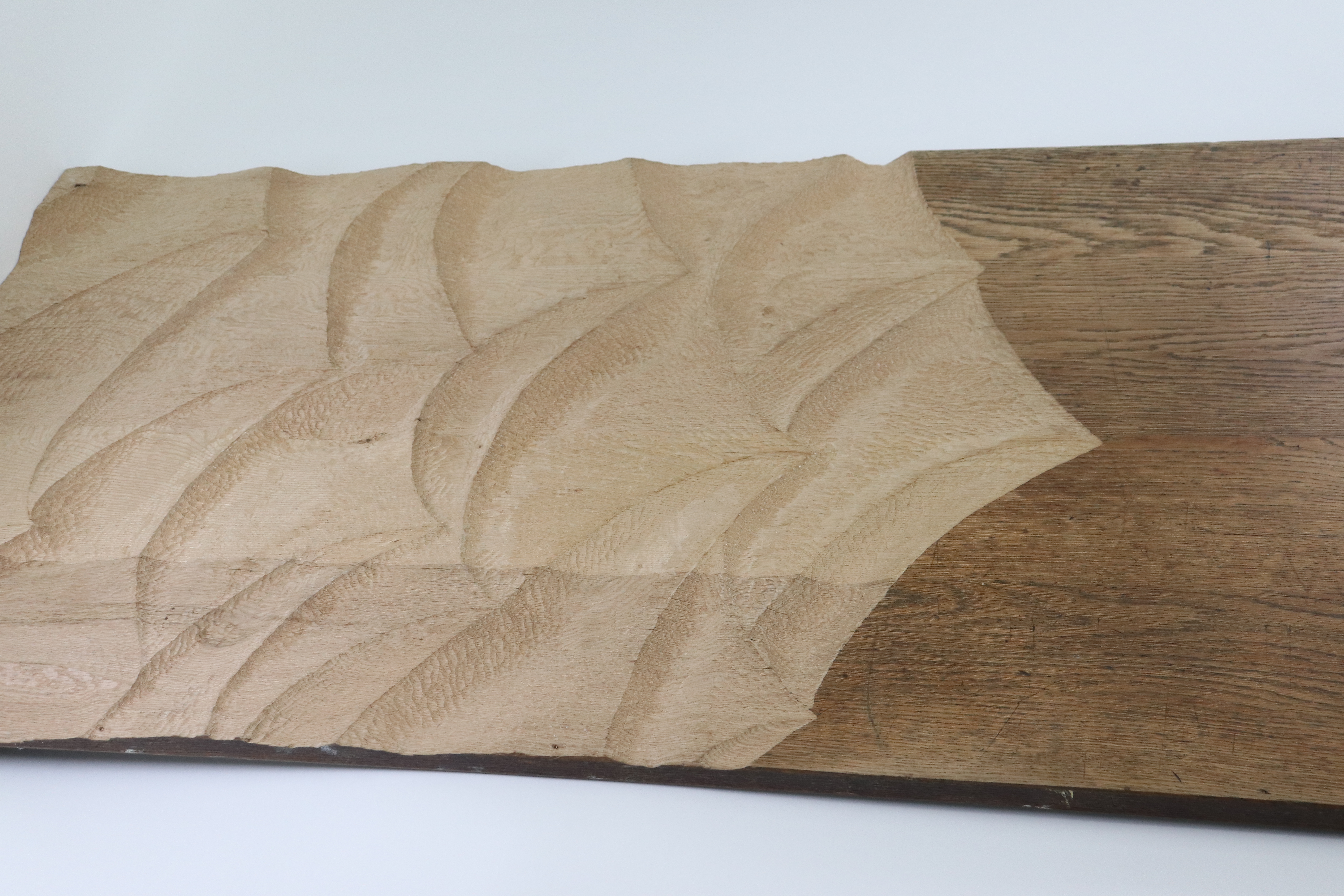 image of wood carved like waves set to the sides
